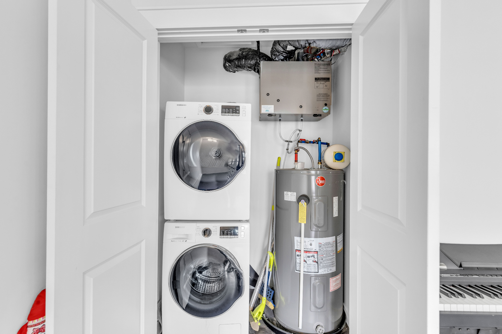 萨斯卡通【Optimist Park 对面 | 河西小户型2房联排 | 带车库】--林与唐地产 - 5